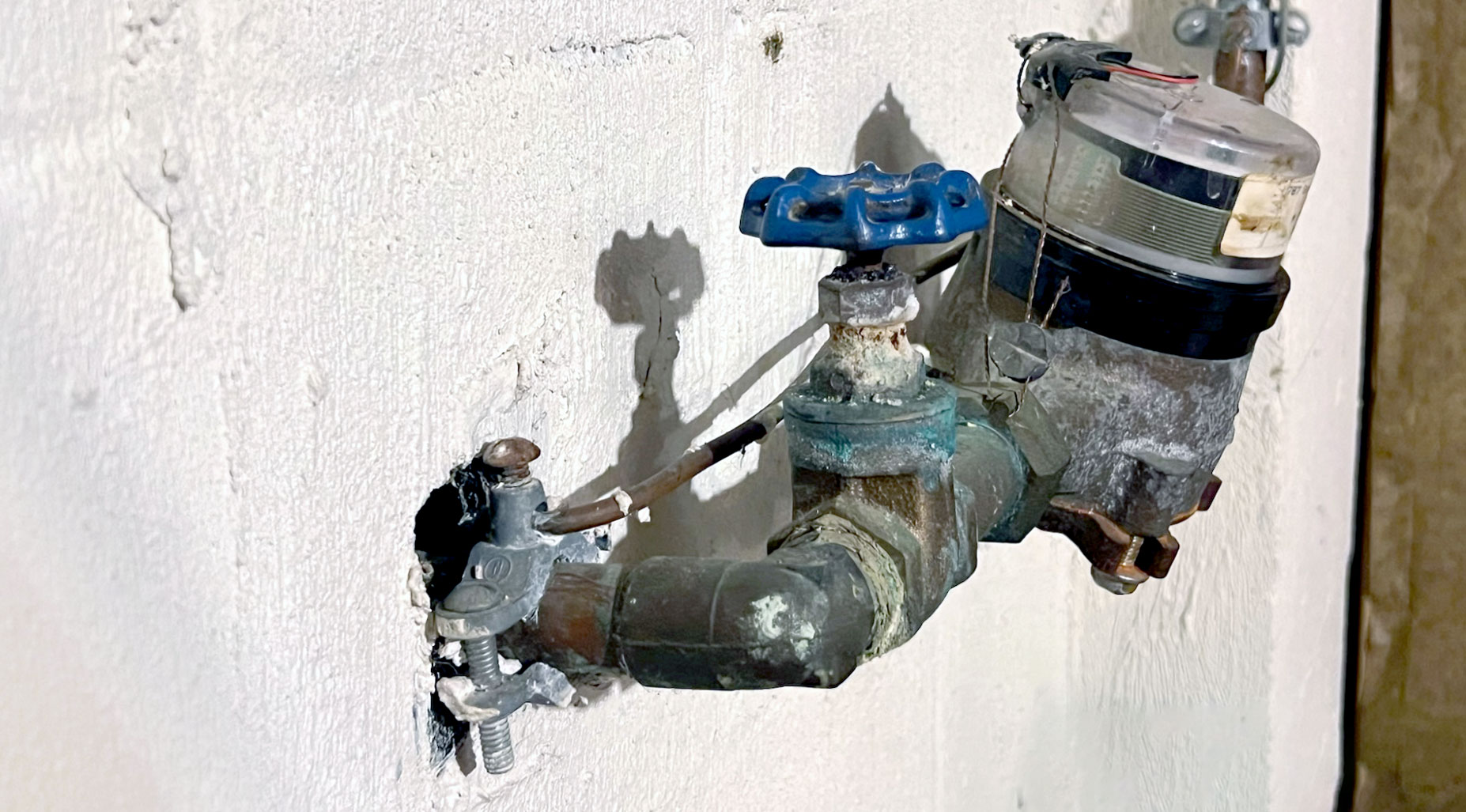 example photo of water meter to submit